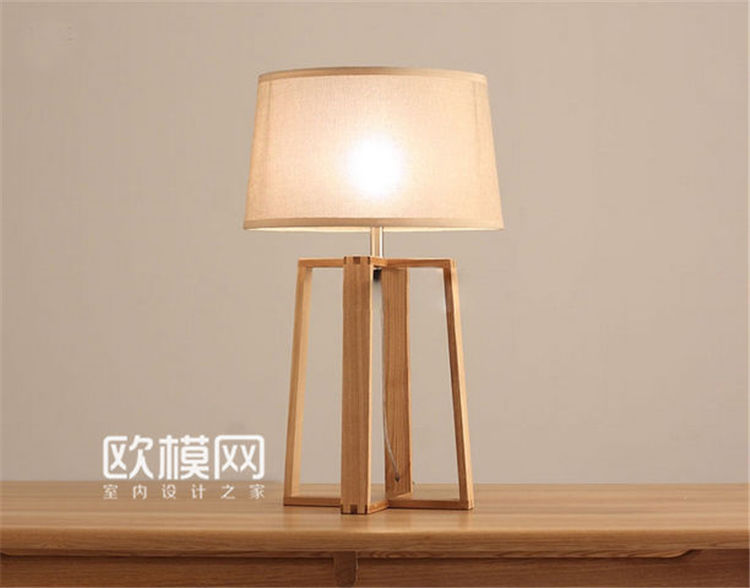 2009 木质中式台灯1 .jpg